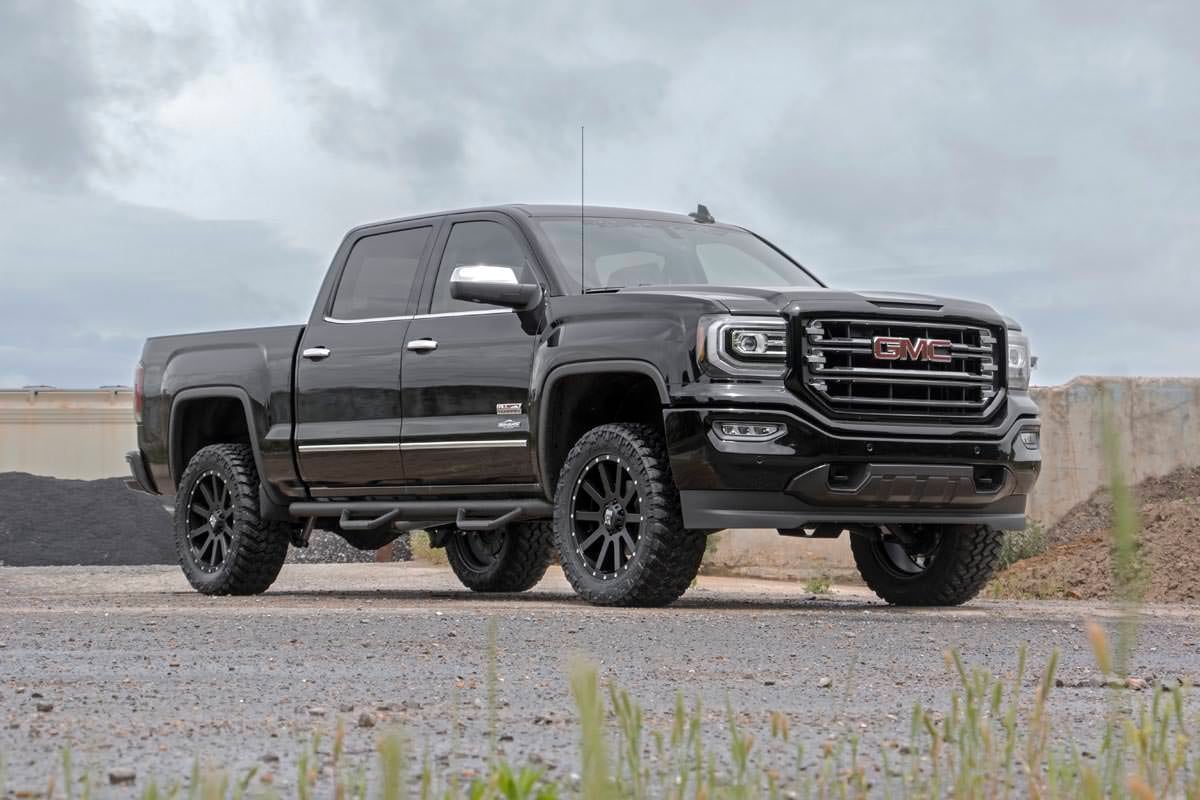3.5 Inch Lift Kit Forged UCA M1 Strut - Silverado/Sierra 1500 (14-16) Rough Country