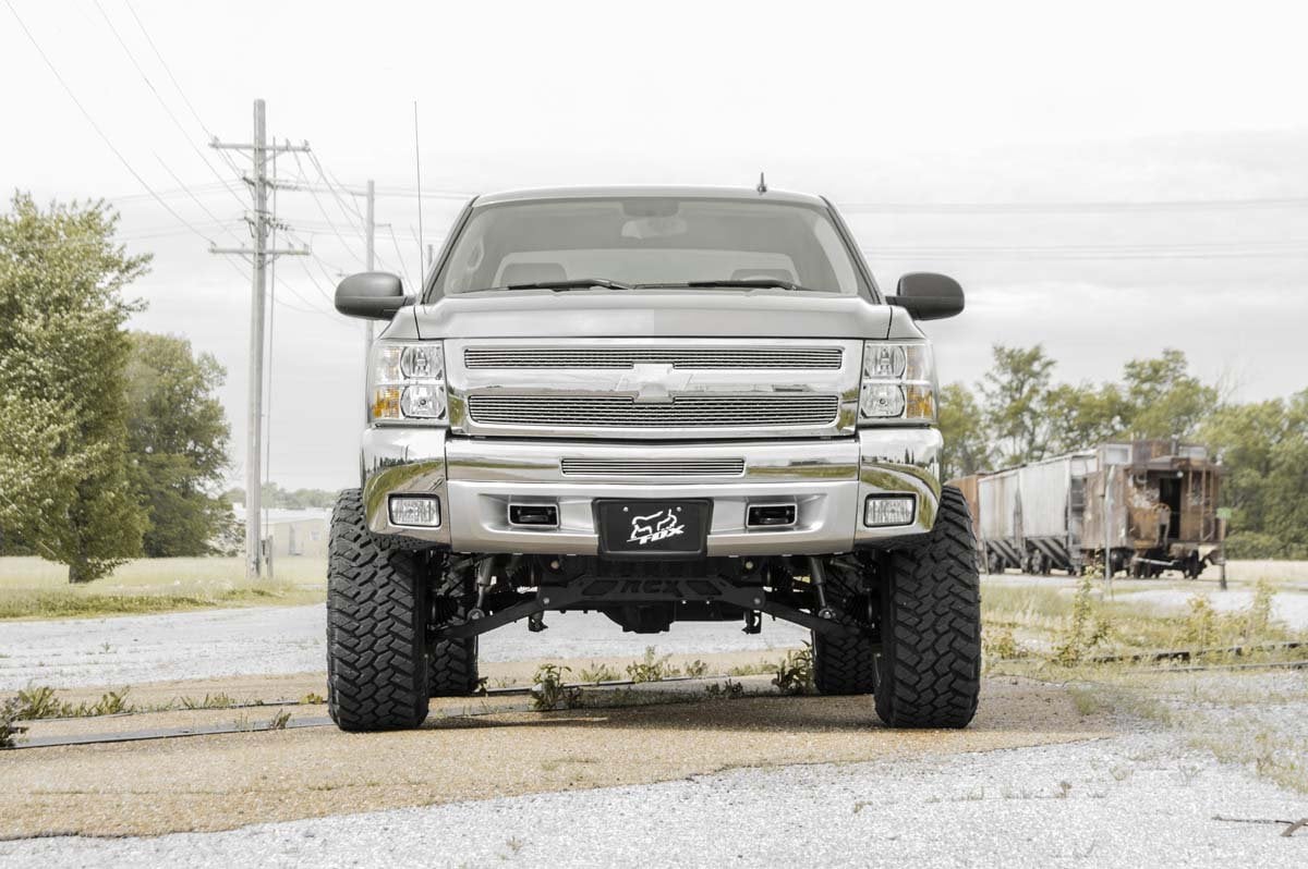 7.5 Inch Lift Kit M1 Struts/M1 Silverado/Sierra 1500 4WD (07-13) Rough Country
