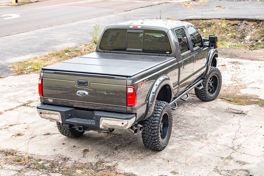 Ford Hard Tri-Fold Bed Cover 99-16 F-250/350-6.5 Foot Bed w/o Cargo Mgmt Rough Country