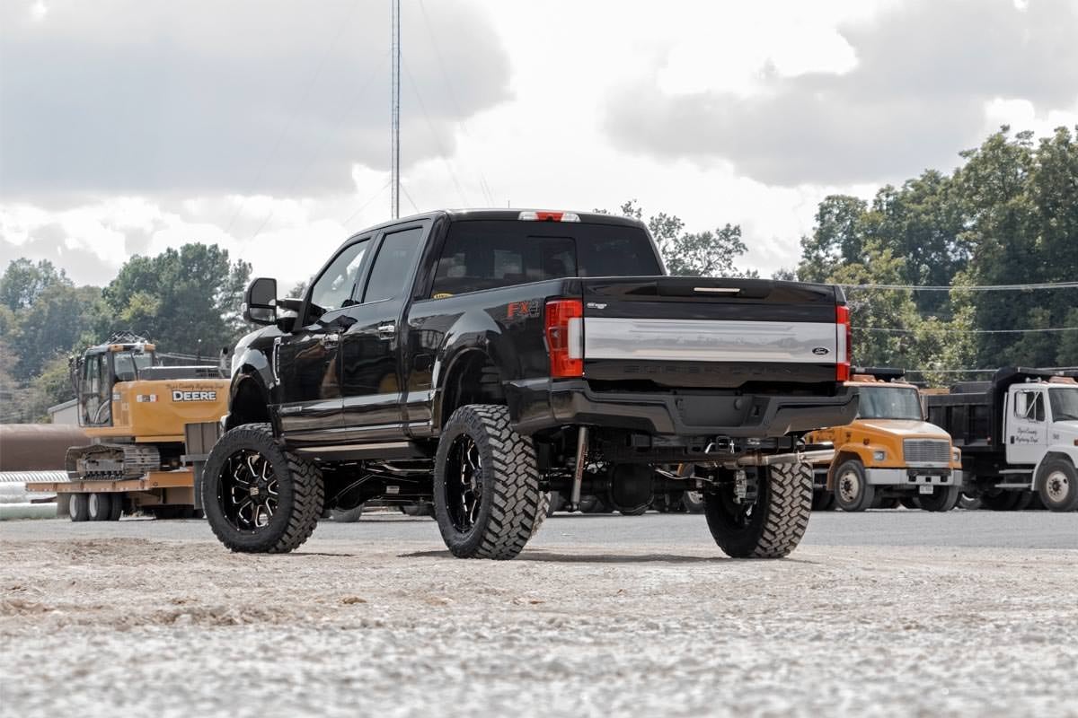 6 Inch Lift Kit Diesel No OVLD FR D/S M1 Ford F-250/F-350 Super Duty (17-22) Rough Country