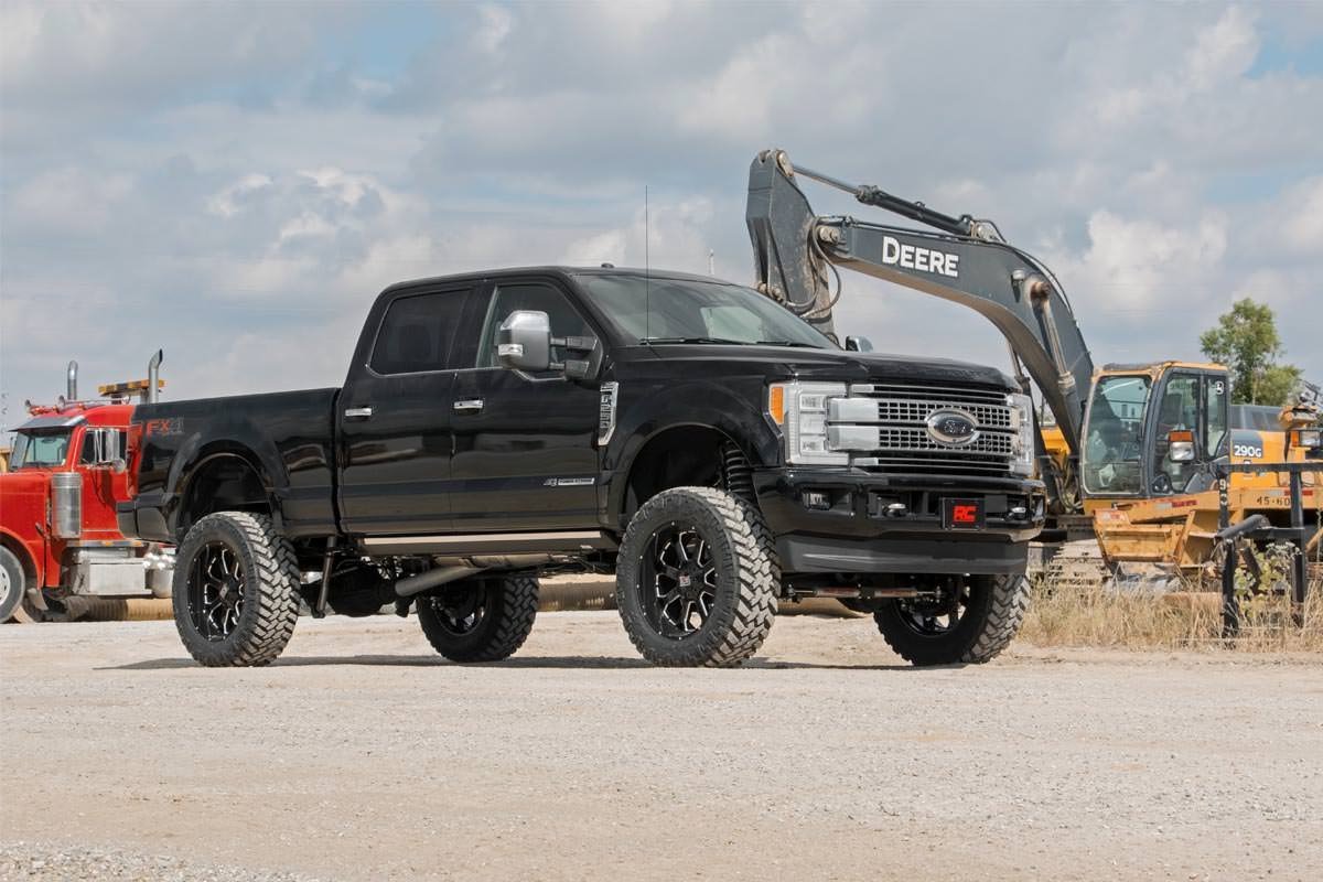 6 Inch Lift Kit OVLD V2 Shocks Ford F-250/F-350 Super Duty 4WD (17-22) Rough Country
