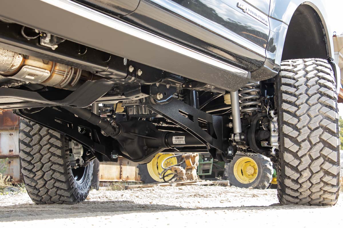 6 Inch Lift Kit OVLD V2 Shocks Ford F-250/F-350 Super Duty 4WD (17-22) Rough Country