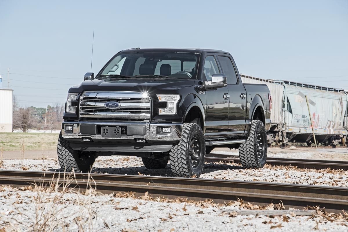 6 Inch Lift Kit Vertex Ford F-150 4WD (2015-2020) Rough Country