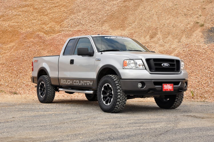 2.5 Inch Leveling Kit Ford F-150 2WD/4WD (2004-2008) Rough Country