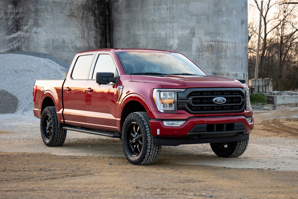 2.0 Inch Ford Leveling Lift Kit w/V2 Shocks For 2021 F-150 Rough Country