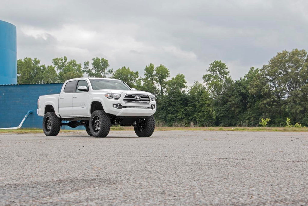 6 Inch Toyota Suspension Lift Kit 05-15 Tacoma 4WD/2WD Rough Country