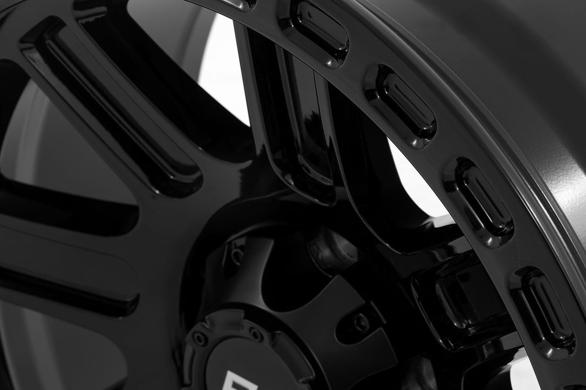 84 Series Wheel One-Piece Gloss Black 15x8 Rough Country