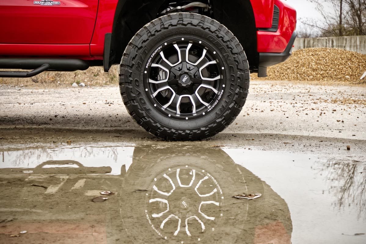 93 Series Wheel One-Piece Machined Black 20x10 Rough Country