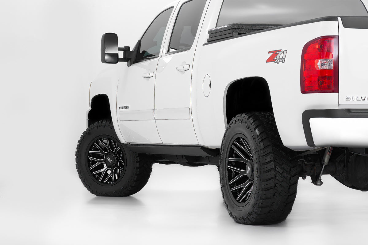 95 Series Wheel One-Piece Gloss Black Machined 20x10 Rough Country