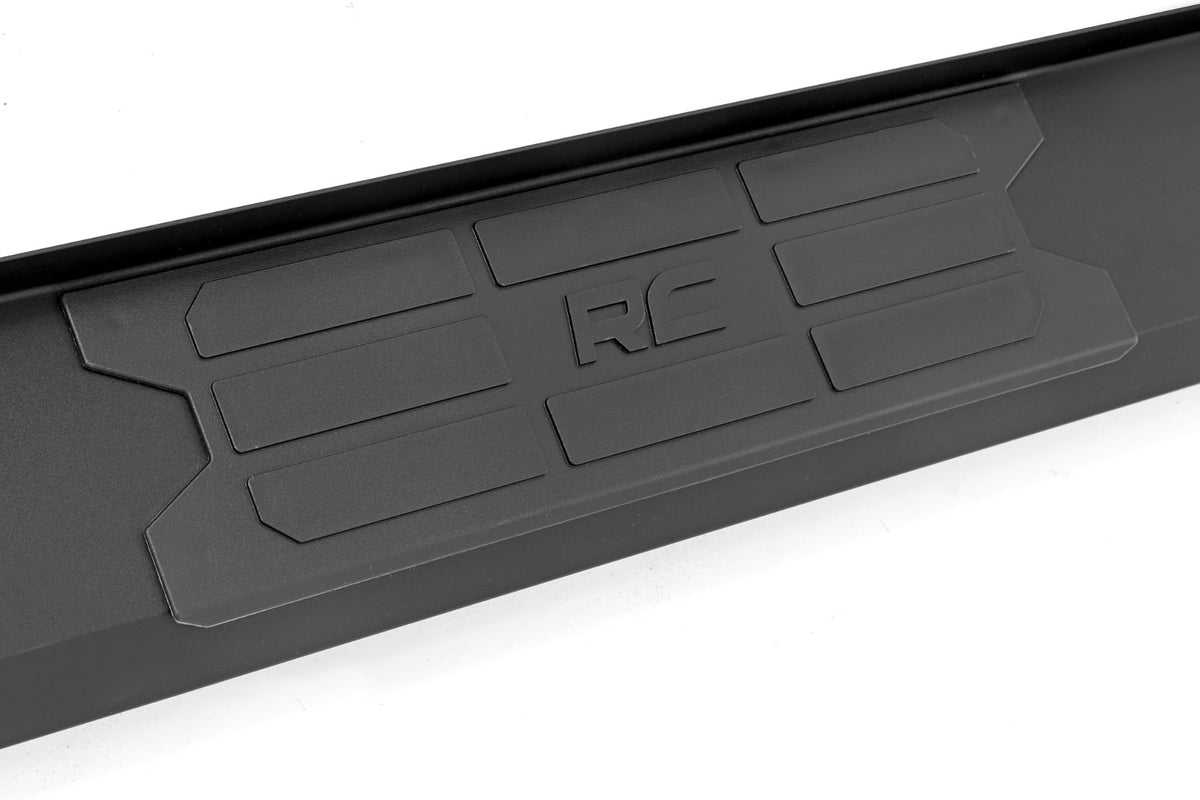 HD2 Aluminum Running Boards Double Cab Toyota Tacoma 2WD/4WD (2024-2026) Rough Country