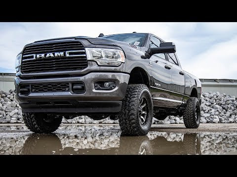 2.5 Inch Leveling Kit RR Coil M1 Ram 2500 (14-26)/3500 (13-26) Rough Country